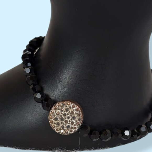 Black Glass & Rhinestone Stretch Bracelet - Picture 4 of 5